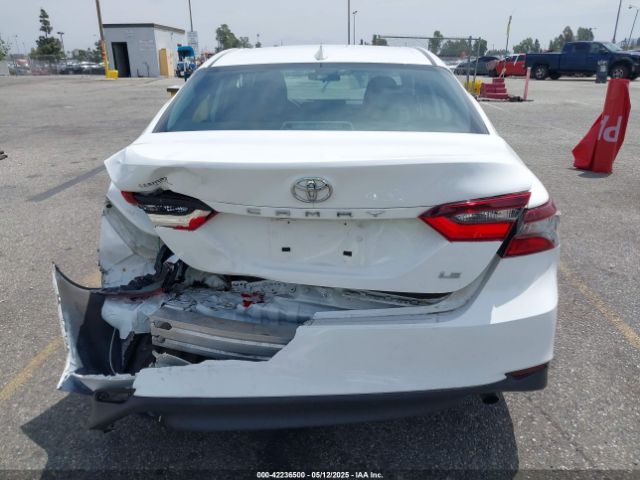 4T1C11AK2NU689552 Toyota CAMRY LE