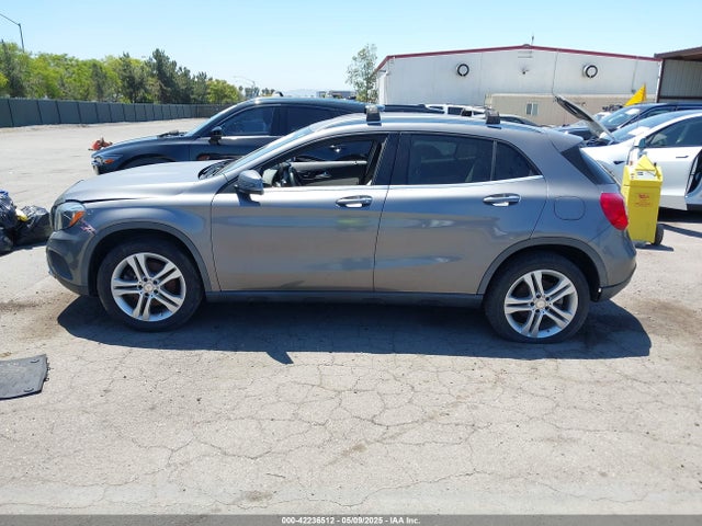 WDCTG4EB6HJ303262 Mercedes-Benz GLA 250