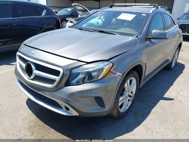 WDCTG4EB6HJ303262 Mercedes-Benz GLA 250