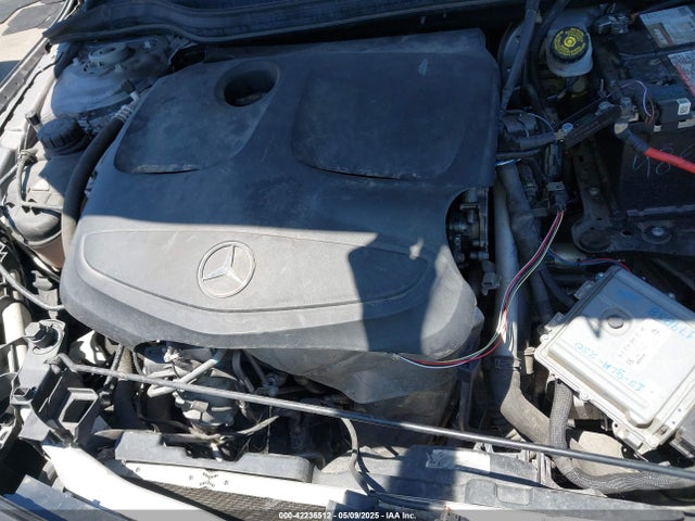 WDCTG4EB6HJ303262 Mercedes-Benz GLA 250
