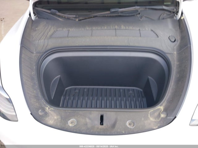 2023 TESLA MODEL Y 7SAYGDEE9PA155071 Photo 9