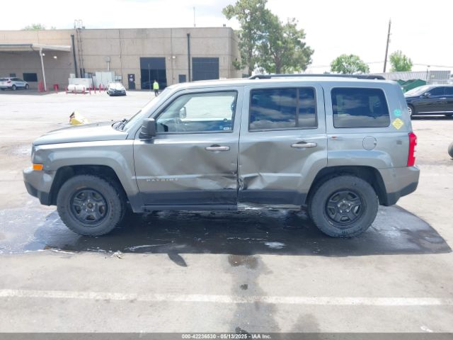 1C4NJPBA8ED541301 Jeep Patriot Sport