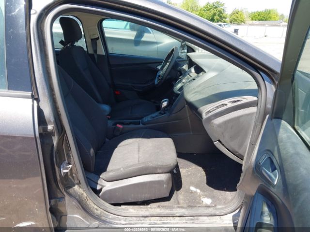 1FADP3F23GL289137 Ford FOCUS SE