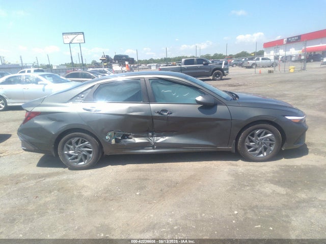 KMHLM4DG9RU815492 Hyundai ELANTRA SEL