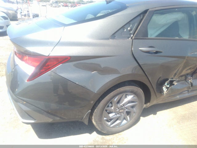 KMHLM4DG9RU815492 Hyundai ELANTRA SEL