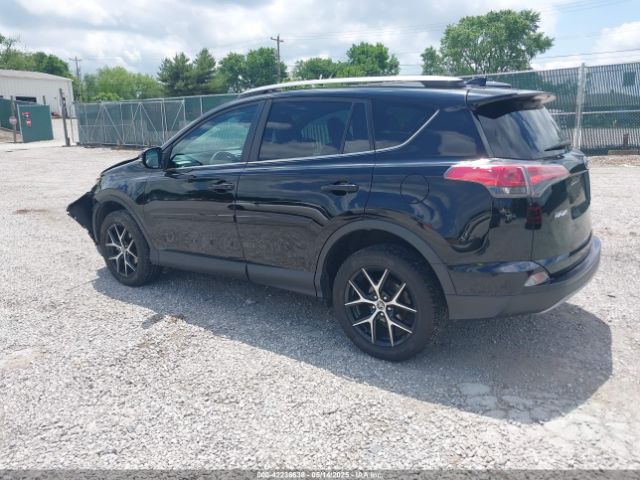 2T3JFREV2HW677084 Toyota RAV4 SE