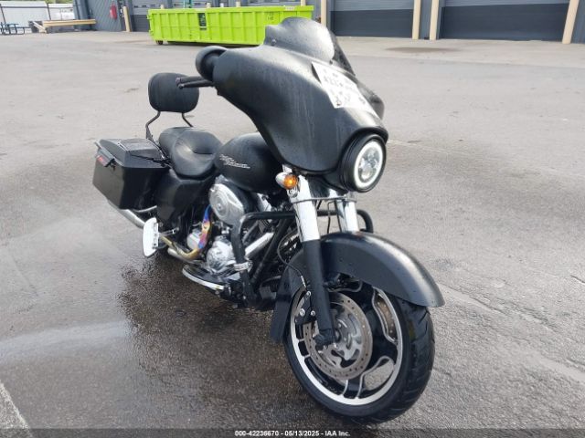 2013 HARLEY-DAVIDSON FLHX 1HD1KBM15DB686395 Photo 1