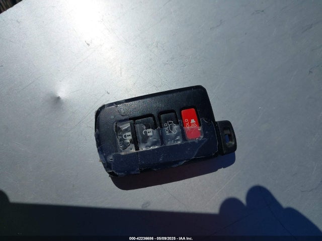 Toyota Rav4 Limited 2018 2T3YFREV4JW477313 Image 11
