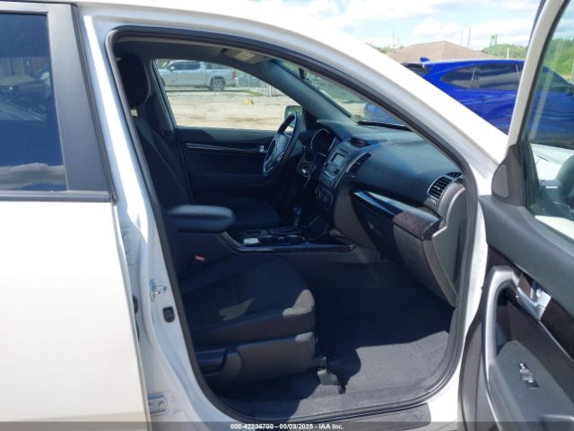 5XYKTCA64EG513838 KIA SORENTO LX