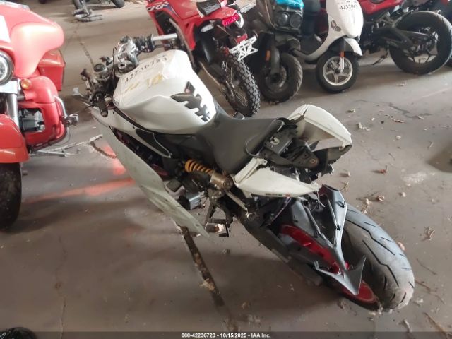 2016 DUCATI SUPERBIKE ZDM14BYW1GB004929 Photo 2