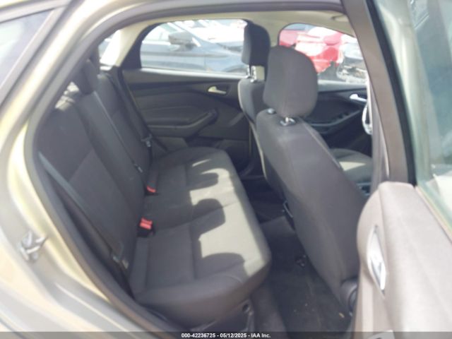 1FADP3F20GL212015 Ford FOCUS SE