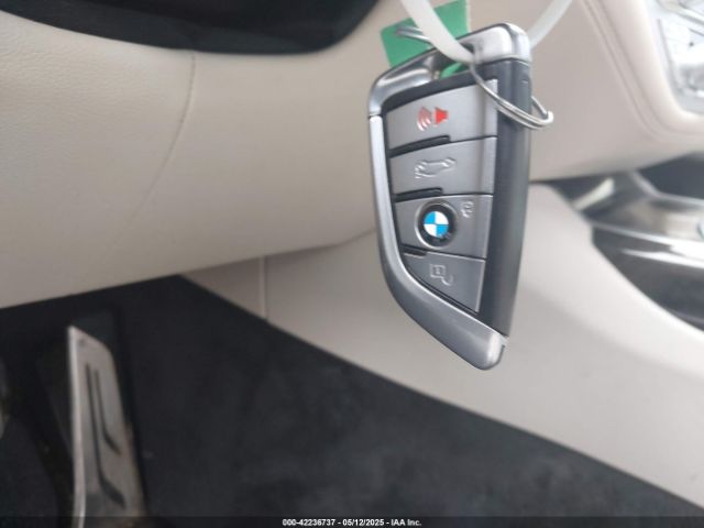 WBA7F0C59JGM23945 BMW 750i