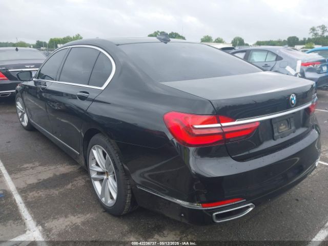 WBA7F0C59JGM23945 BMW 750i