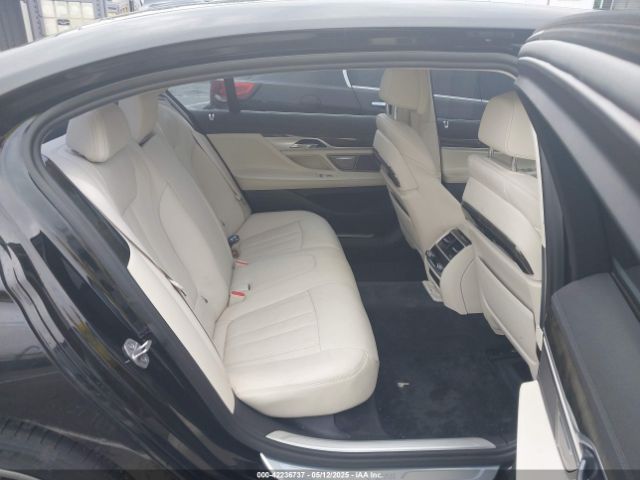 WBA7F0C59JGM23945 BMW 750i