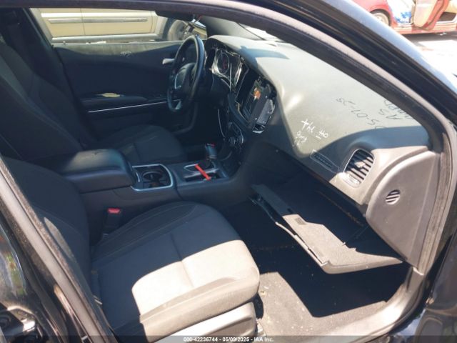 2C3CDXBG7KH755010 Dodge Charger Sxt Rwd