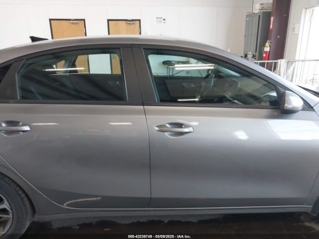 3KPF24AD5PE540474 KIA Forte Lxs