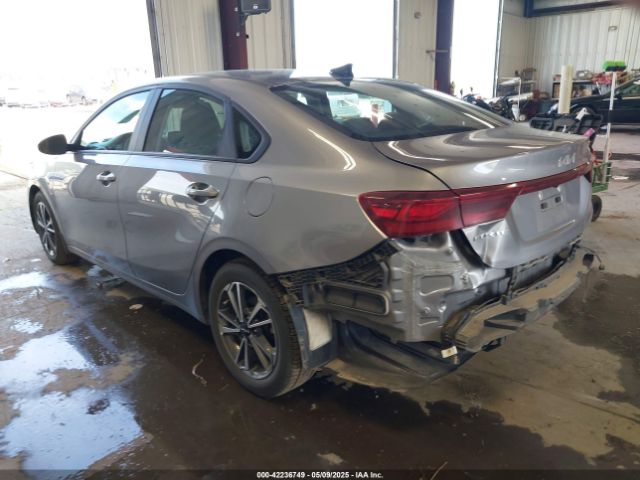 3KPF24AD5PE540474 KIA Forte Lxs
