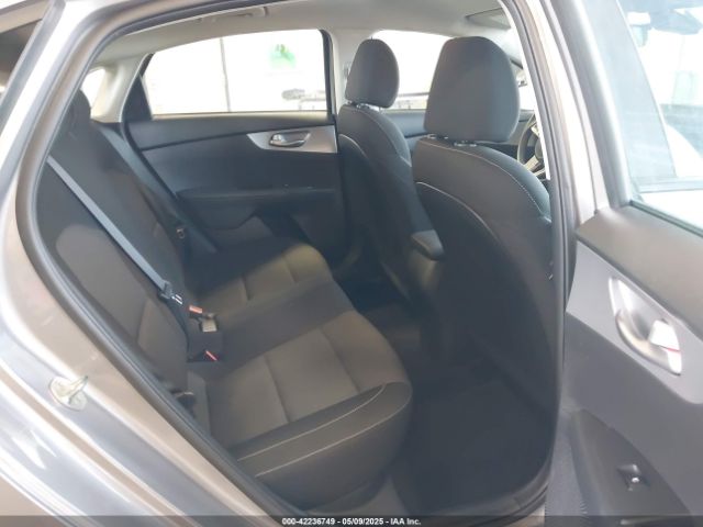 3KPF24AD5PE540474 KIA Forte Lxs