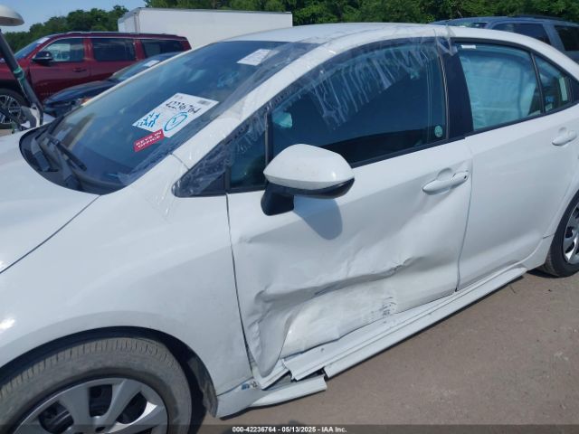 5YFB4MDE3RP184136 Toyota COROLLA LE
