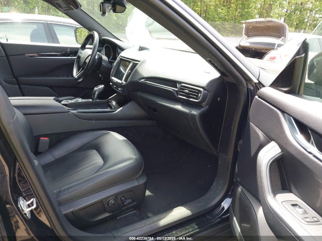 ZN661XUA6LX352481 Maserati Levante