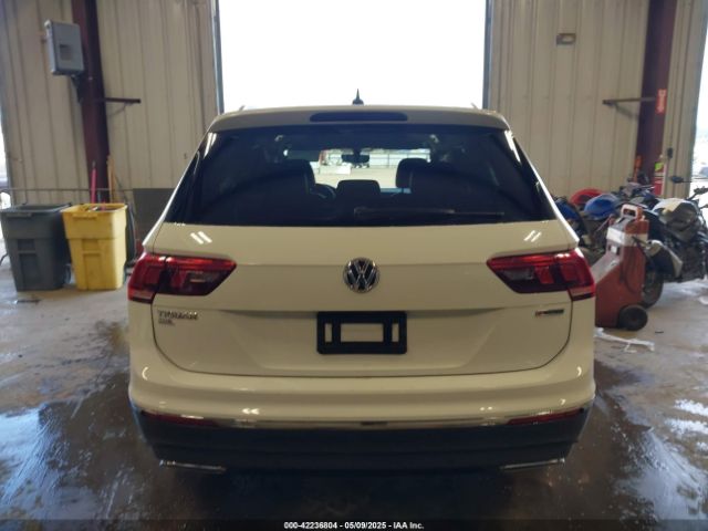 3VV2B7AX6KM026272 Volkswagen Tiguan 2.0t Se/2.0t Sel/2.0t Sel R-line/2.0t Sel R-line Black