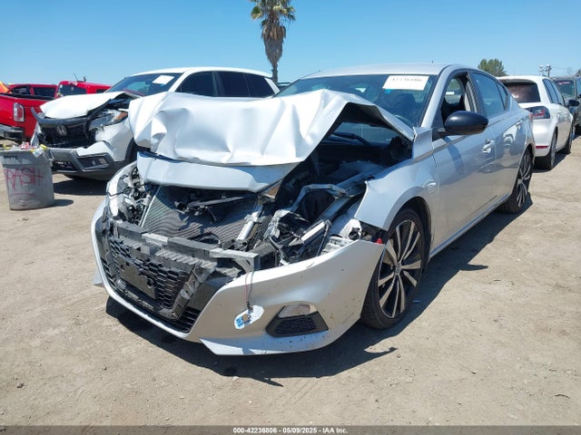 1N4BL4CV7LC280975 Nissan 2020