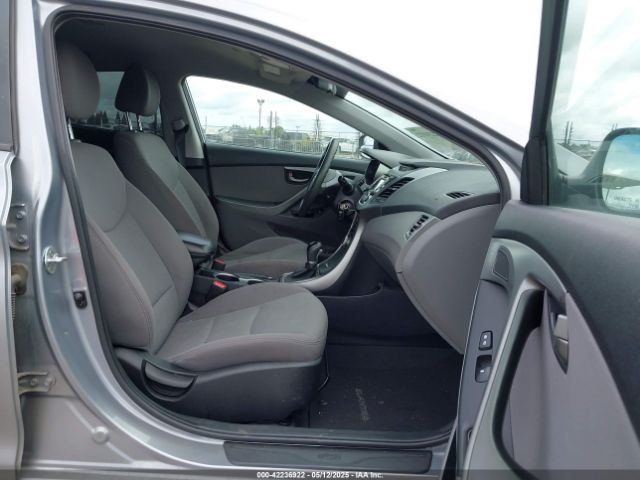 5NPDH4AE5GH704218 Hyundai ELANTRA SE