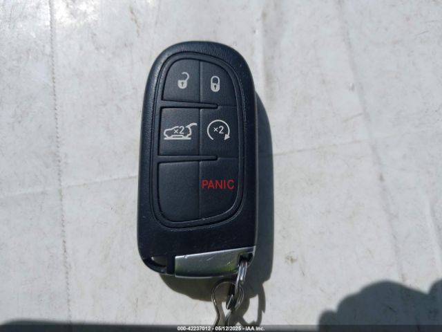 1C4PJMJS4GW314664 Jeep Cherokee Overland