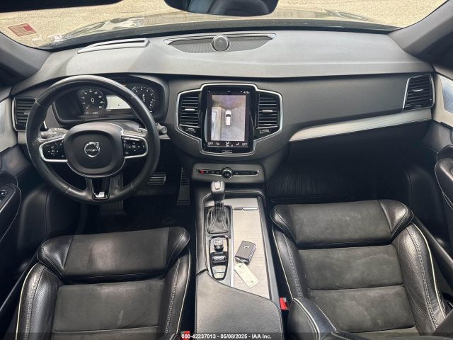 YV4A22PM2G1093365 Volvo XC90 T6