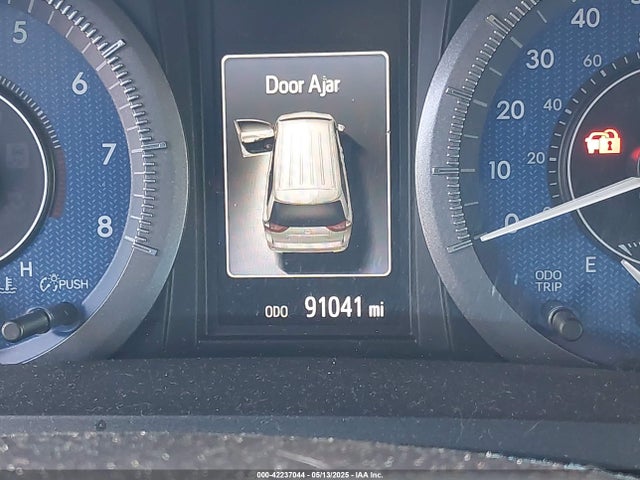 5TDYZ3DC4HS837017 Toyota Sienna Xle Premium 8 Passenger