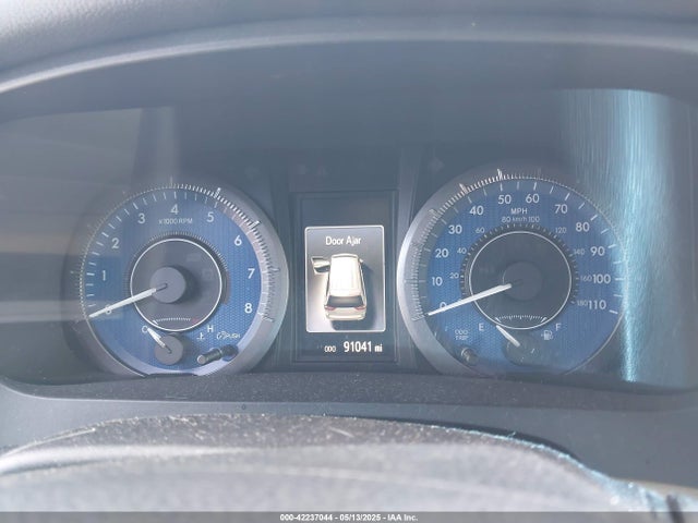5TDYZ3DC4HS837017 Toyota Sienna Xle Premium 8 Passenger