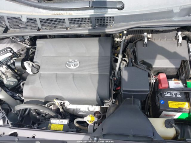 5TDXK3DCXFS680767 Toyota Sienna Se 8 Passenger