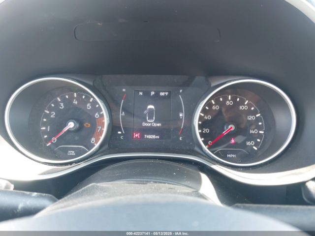 3C4NJDBB4JT436816 Jeep Compass Latitude 4x4