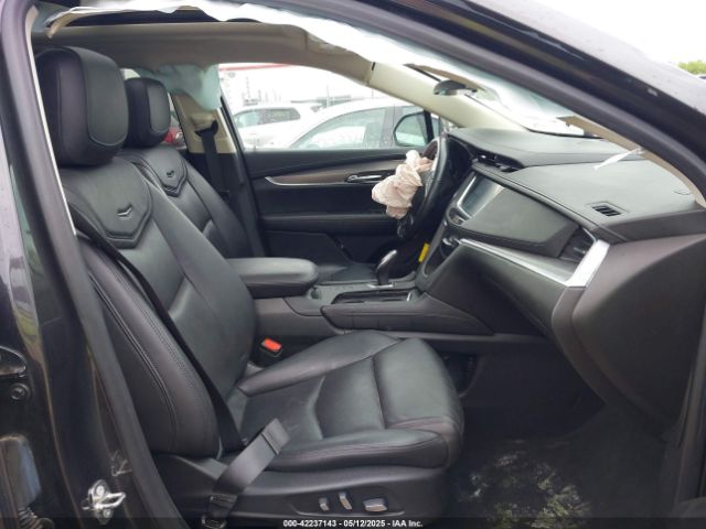 1GYKNDRS8JZ225103 Cadillac XT5 LUXURY