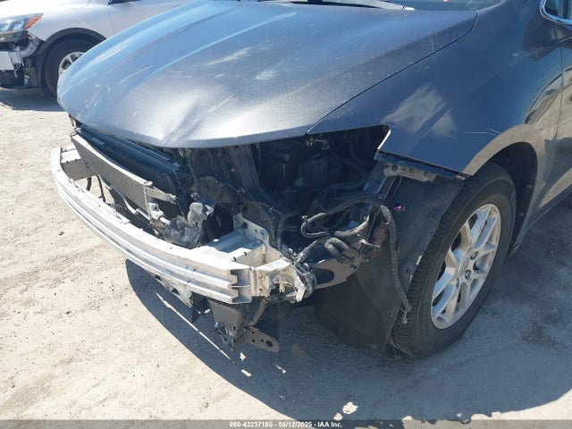 2C4RC1CG2LR131258 Chrysler Voyager Lx