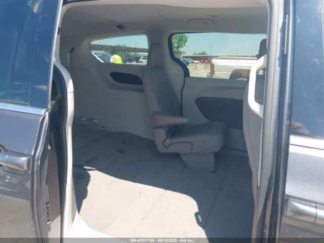 2020 CHRYSLER VOYAGER 2C4RC1CG2LR131258 Photo 7