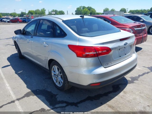 1FADP3F23FL273129 Ford FOCUS SE