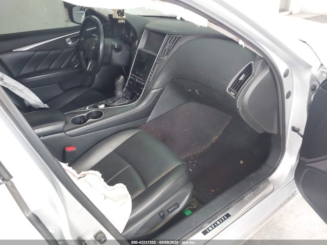 JN1EV7AR3KM593588 Infiniti Q50 3.0t Luxe