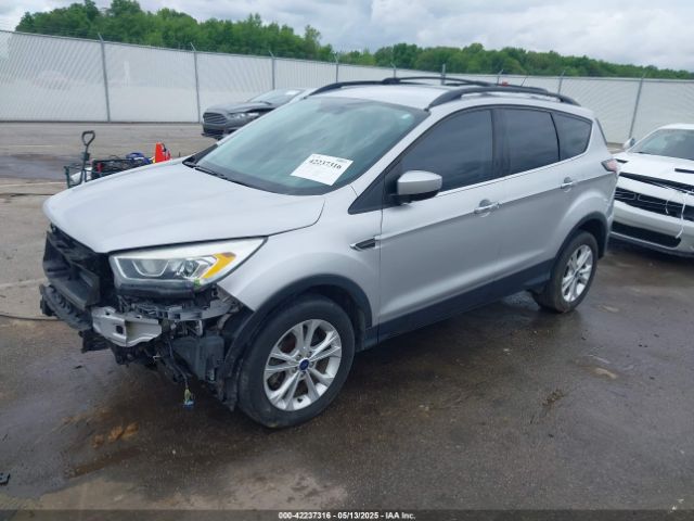 1FMCU9GDXHUB45531 Ford ESCAPE SE