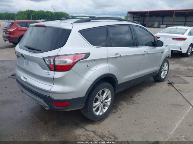1FMCU9GDXHUB45531 Ford ESCAPE SE