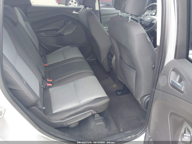 1FMCU9GDXHUB45531 Ford ESCAPE SE