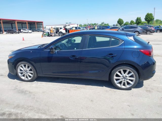 3MZBN1L76HM102692 Mazda Mazda3 Touring
