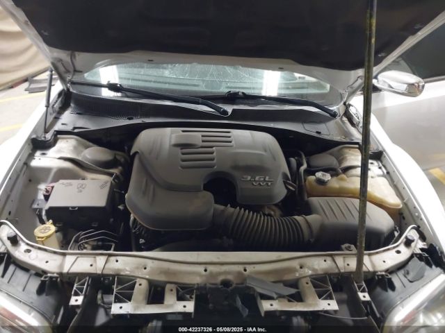 2C3CCAEG5GH268715 Chrysler 300