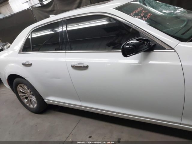 2C3CCAEG5GH268715 Chrysler 300