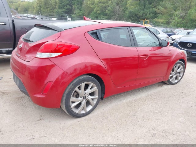 KMHTC6AD8GU256765 Hyundai Veloster