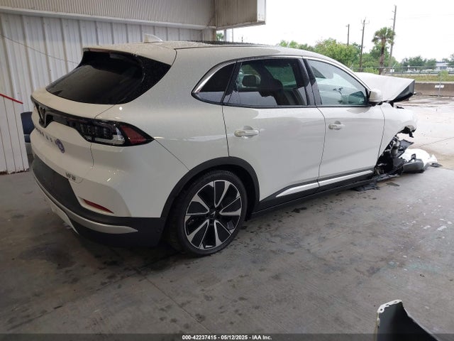 Vinfast Vf 8 2024 RLLV1AFAXRH006563 Image 4