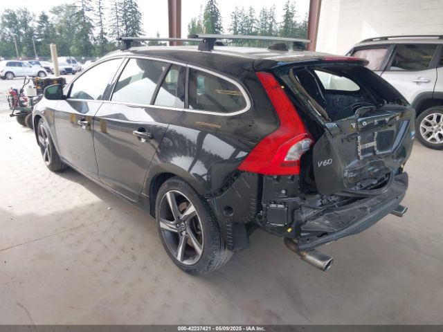 2015 VOLVO V60 YV1902SH9F1190853 Photo 2