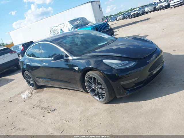 2018 TESLA MODEL 3 5YJ3E1EA3JF135823 Photo 0