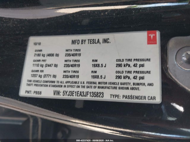 2018 TESLA MODEL 3 5YJ3E1EA3JF135823 Photo 8