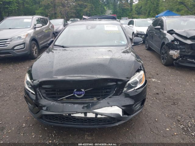 YV126MFL3H2437131 Volvo S60 T5 Dynamic